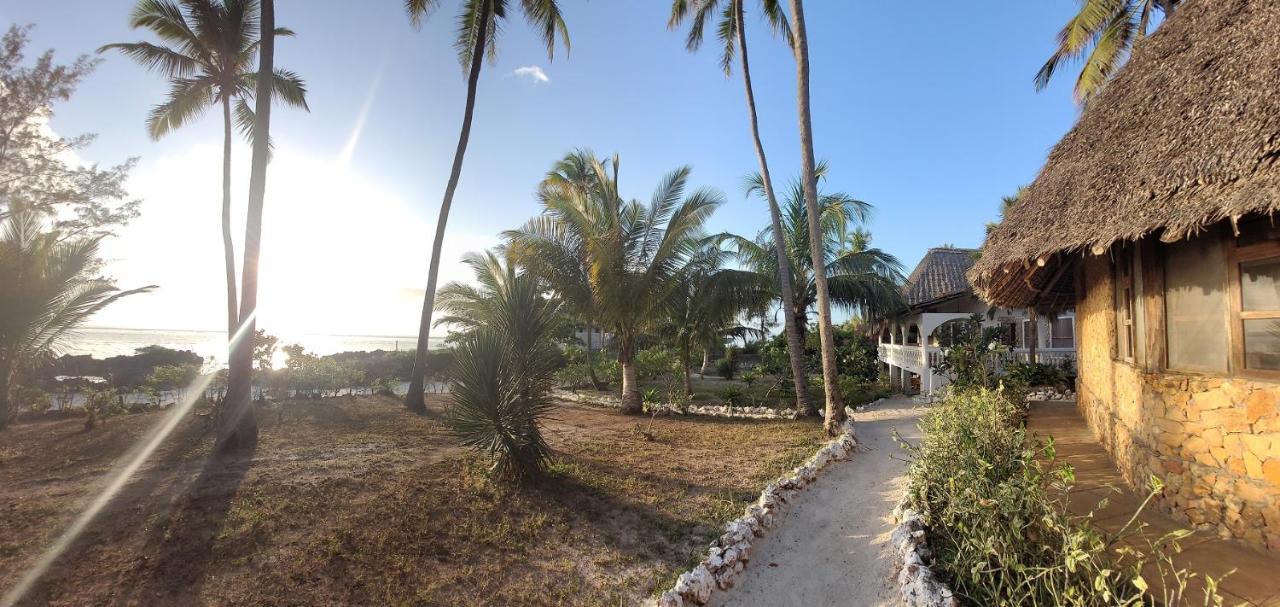 Matemwe Rock Villas *